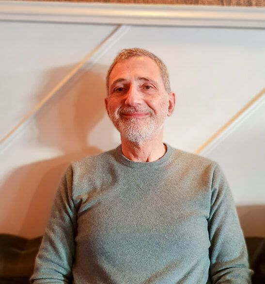 Dr. Robert Hawawini